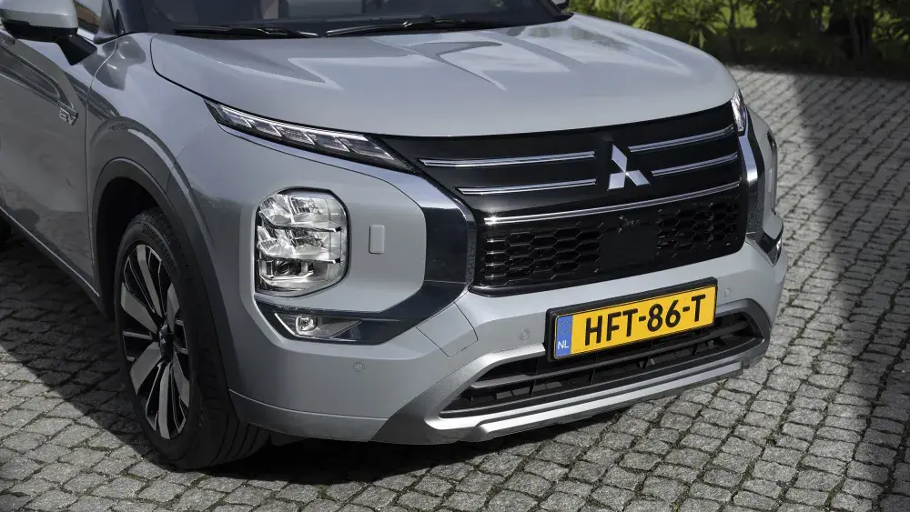 OUTLANDER PHEV