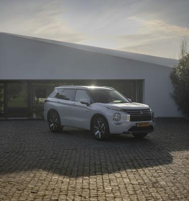 OUTLANDER PHEV
