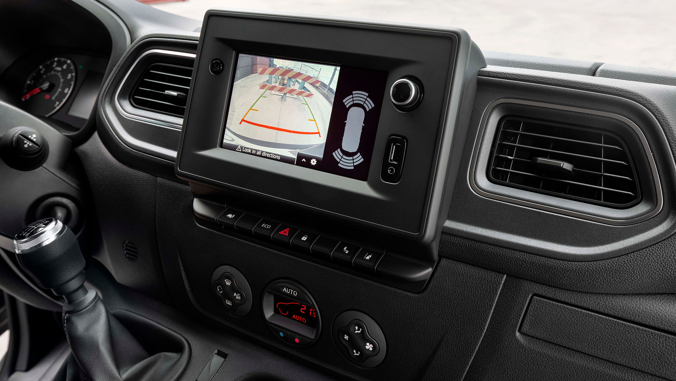 Nissan Interstar