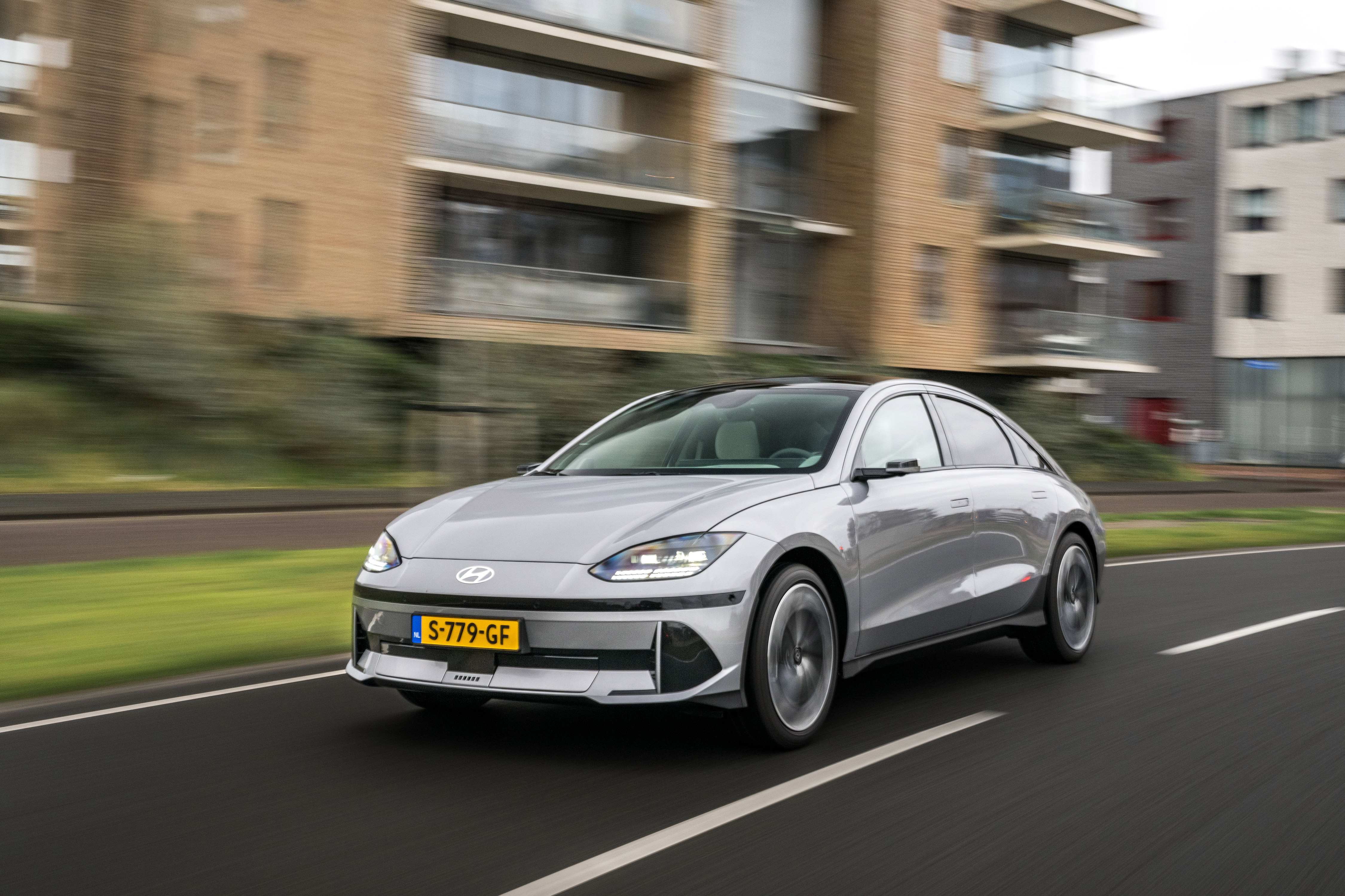 IONIQ 6 album actie 2