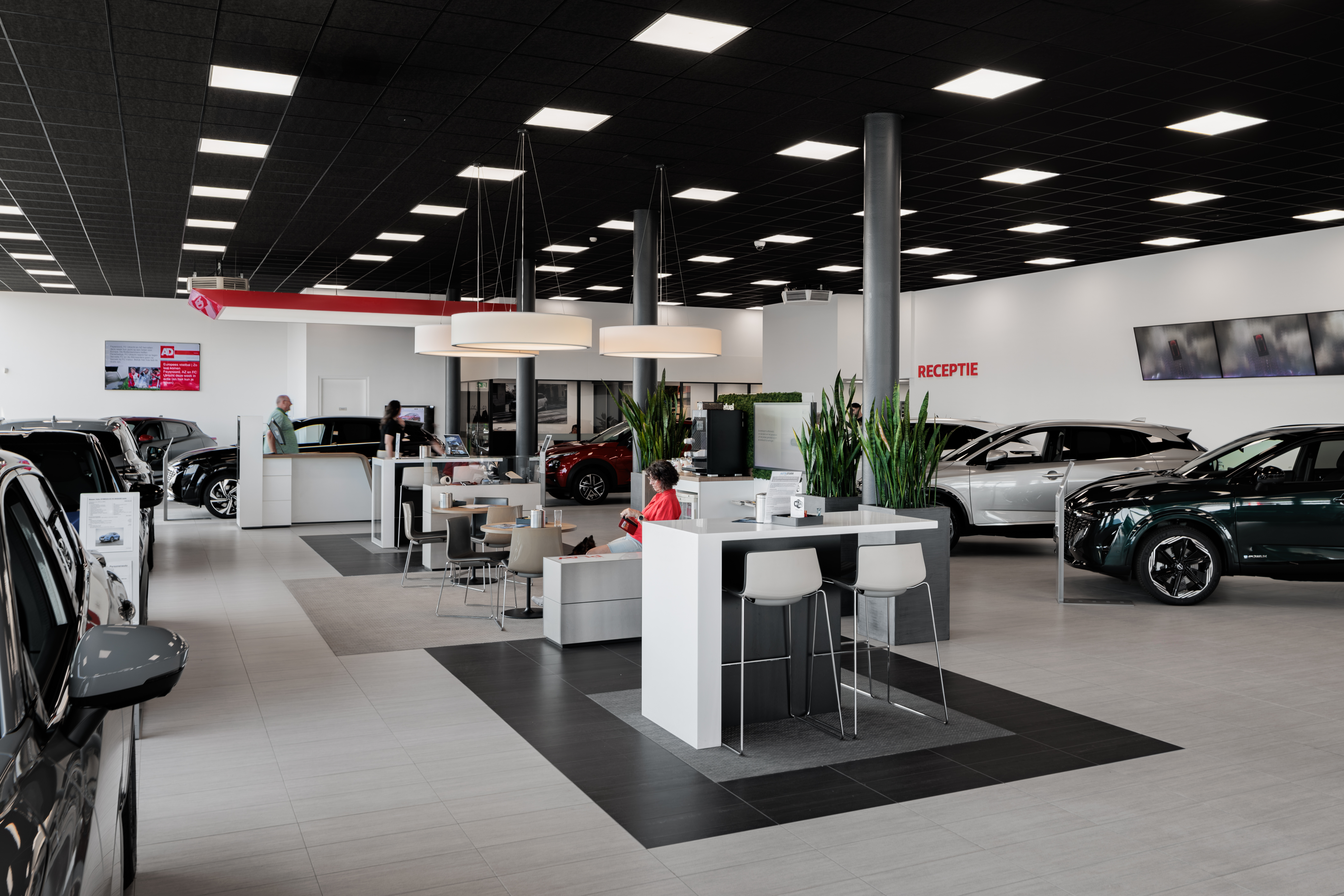 Auto Sturm Goes Nissan