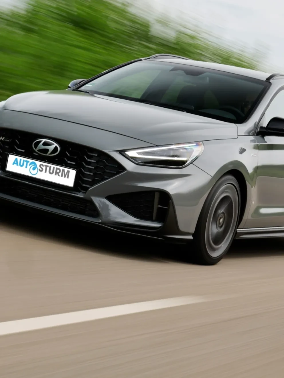 i30