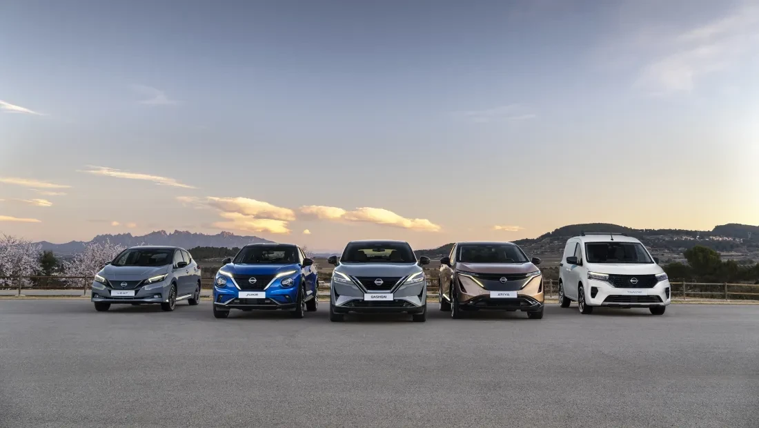 Voorraad nissan tegel