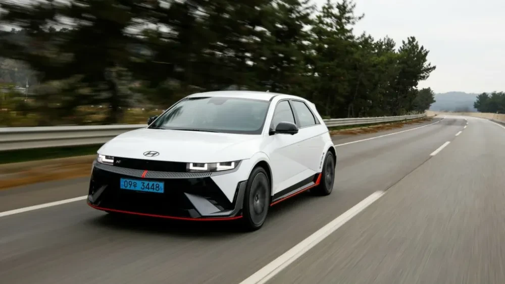Hyundai IONIQ 5 N: Alle kleuren van de regenboog! | Auto Sturm